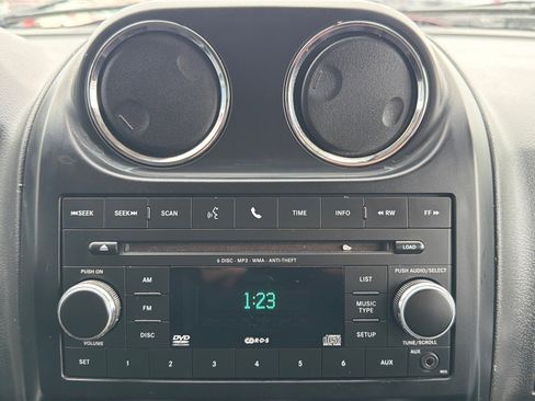 Used 2013 Jeep Compass Sport image 11