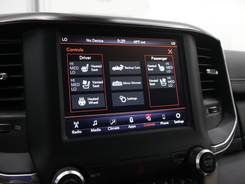 Used 2019 RAM 1500 Laramie AWD/4WD image 53