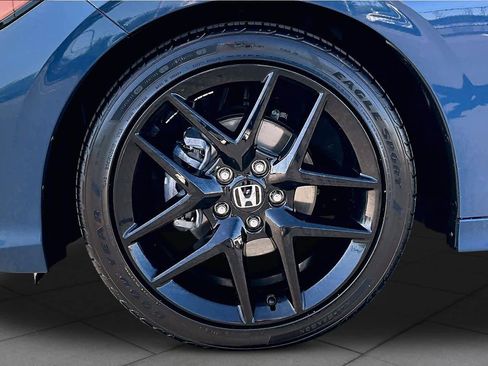 Used 2025 Honda Civic Sport image 10