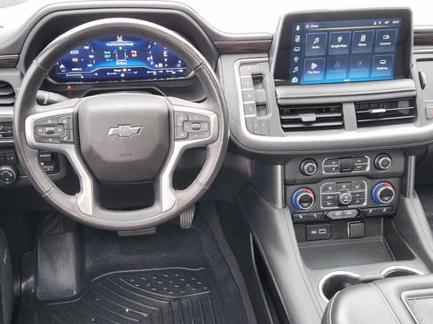 Used 2022 Chevrolet Tahoe Z71 w/ Luxury Package AWD/4WD image 26
