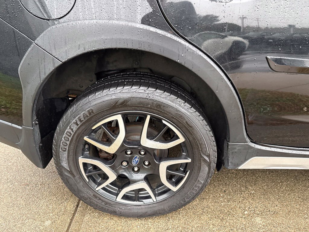 Used 2019 Subaru Crosstrek Hybrid AWD/4WD image 11