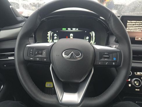 Certified 2025 INFINITI QX60 Luxe w/ Black Edition image 12