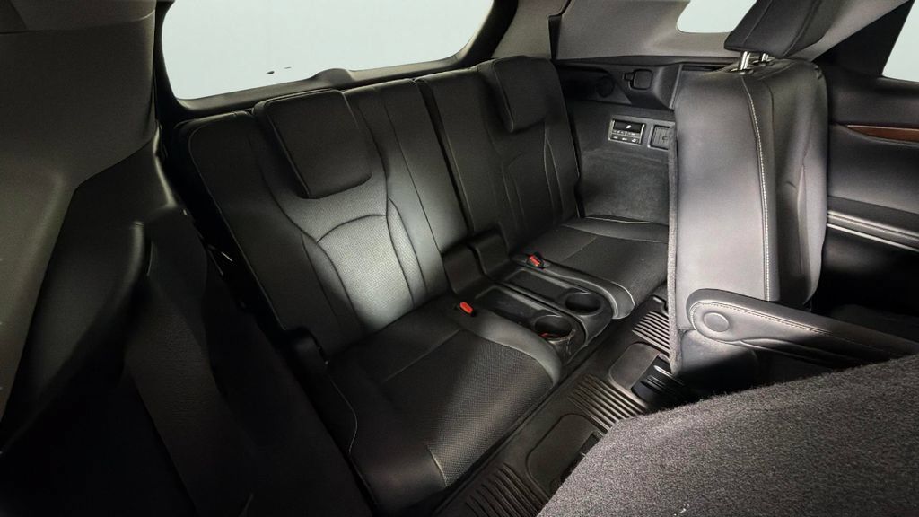 Used 2022 Lexus RX 350L FWD w/ Premium Package image 32