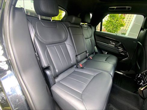 Certified 2024 Land Rover Range Rover Sport Dynamic SE AWD/4WD image 19