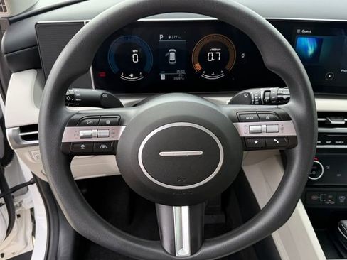 Used 2025 Hyundai Tucson SEL image 16