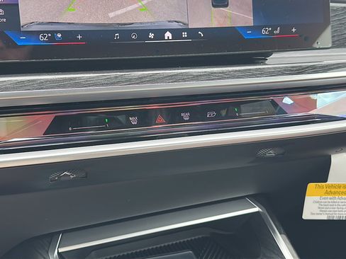 New 2025 BMW 760i xDrive i xDrive w/ Executive Package image 24