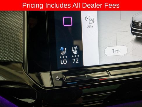 Used 2025 Volkswagen Atlas Cross Sport SEL R-Line AWD/4WD image 16
