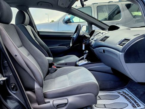 Used 2010 Honda Civic LX image 27