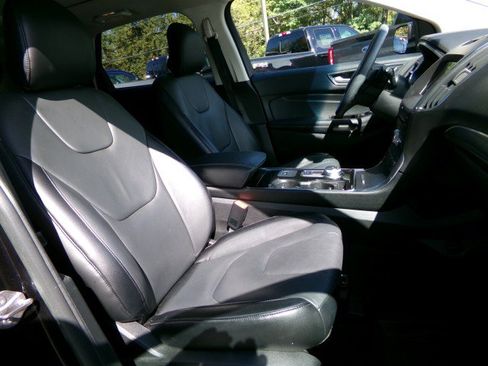 Used 2019 Ford Edge Titanium w/ Cold Weather Package AWD/4WD image 11