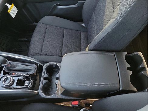 New 2026 GMC Canyon Elevation w/ Convenience Package image 18