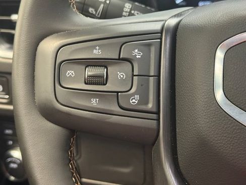 Used 2024 GMC Yukon AT4 w/ Technology Package AWD/4WD image 14