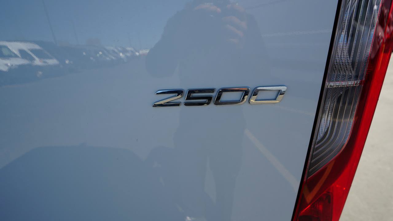 Used 2024 Mercedes-Benz Sprinter 2500 image 24