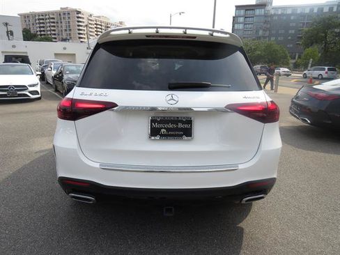 Used 2024 Mercedes-Benz GLE 350 4MATIC image 3