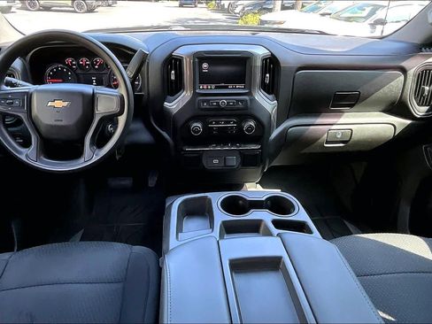 Used 2020 Chevrolet Silverado 1500 Custom w/ Custom Value Package image 15