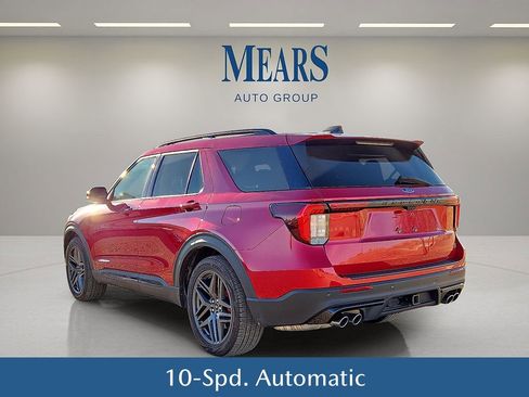 Used 2025 Ford Explorer ST image 4