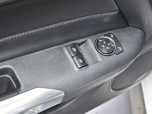 Used 2015 Ford Mustang GT RWD image 12