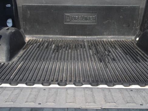 Used 2024 GMC Sierra 1500 SLE image 13