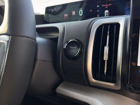 New 2025 Ford Expedition Active RWD image 18