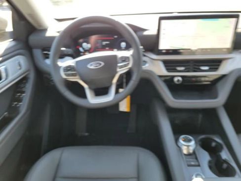 New 2026 Ford Explorer Active w/ Active Comfort Package image 18