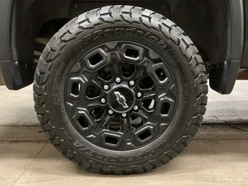 Used 2024 Chevrolet Silverado 2500 High Country w/ High Country Premium Package image 33