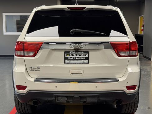 Used 2012 Jeep Grand Cherokee Limited w/ Luxury Group II image 5