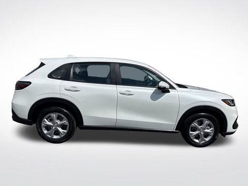 Certified 2025 Honda HR-V LX image 6