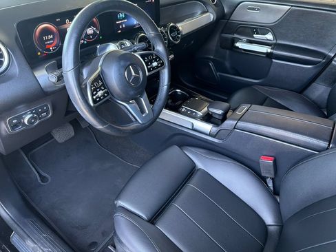 Used 2022 Mercedes-Benz GLB 250 image 10