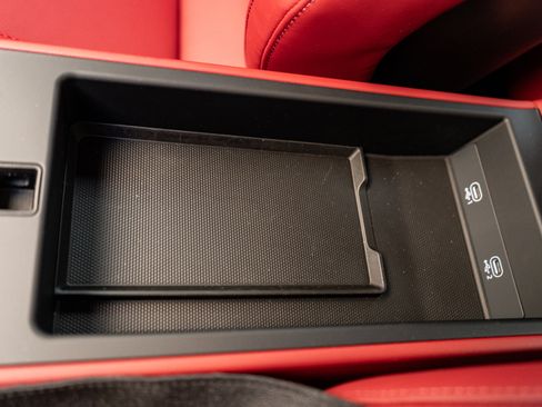 Used 2024 Porsche 911 Carrera 4 GTS image 31