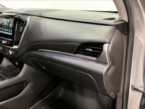 Used 2019 Chevrolet Traverse LT FWD image 18