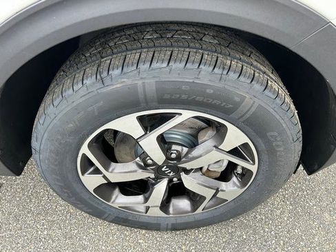 Used 2022 Kia Sportage LX image 34