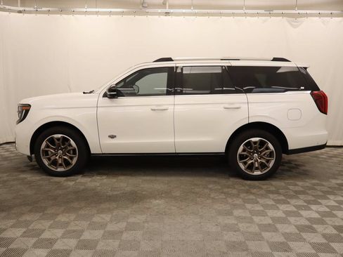 Used 2025 Ford Expedition King Ranch AWD/4WD image 2