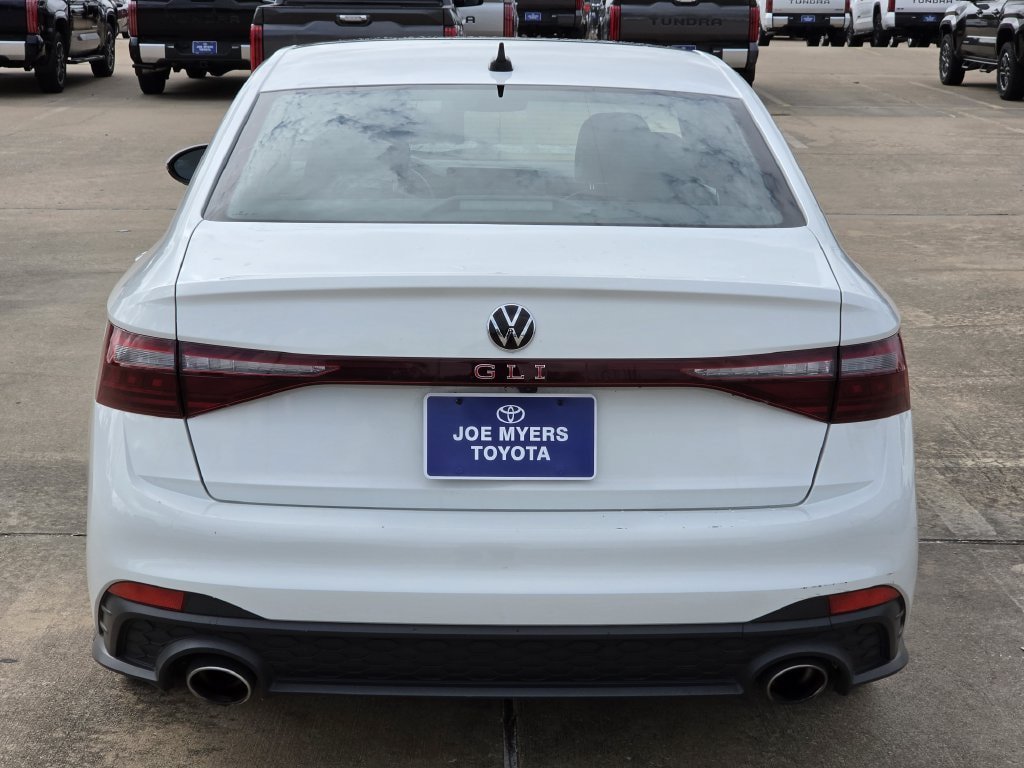 Used 2025 Volkswagen Jetta GLI Autobahn FWD image 8