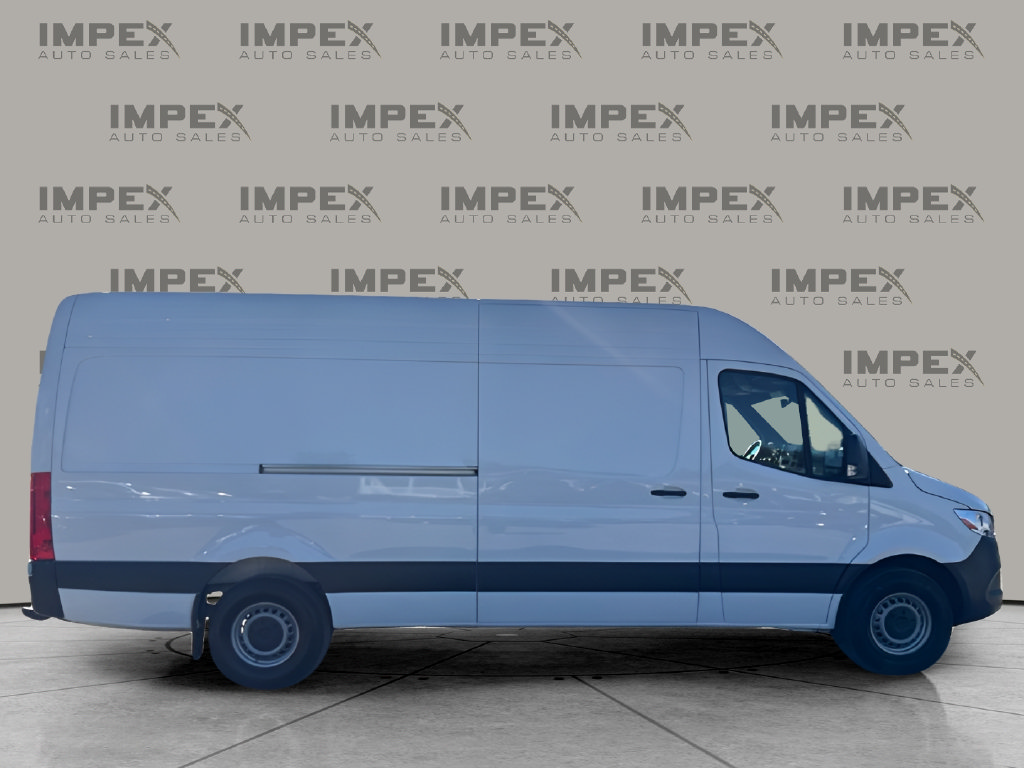Used 2025 Mercedes-Benz Sprinter 2500 image 6