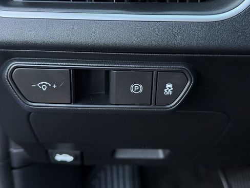Used 2025 Kia K4 FWD image 21