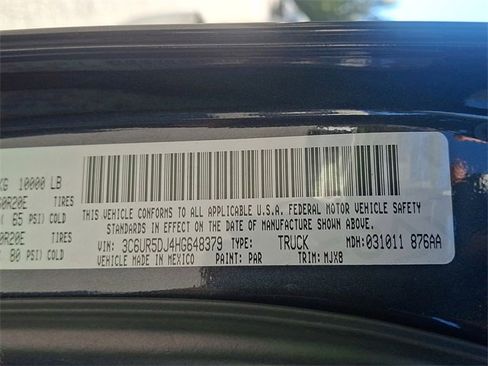 Used 2017 RAM 2500 SLT w/ Luxury Group image 27