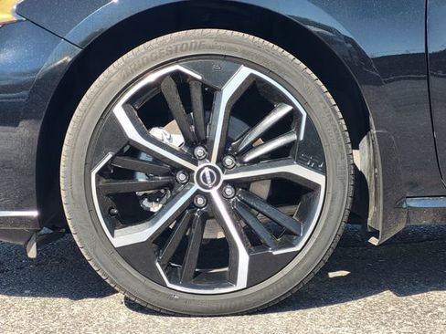 Certified 2023 Nissan Altima 2.5 SR FWD image 7