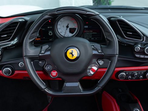 Used 2018 Ferrari 488 Spider RWD image 12