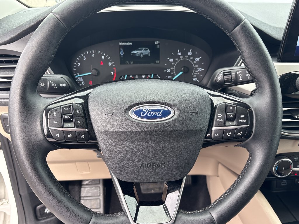Certified 2022 Ford Escape SEL FWD image 19