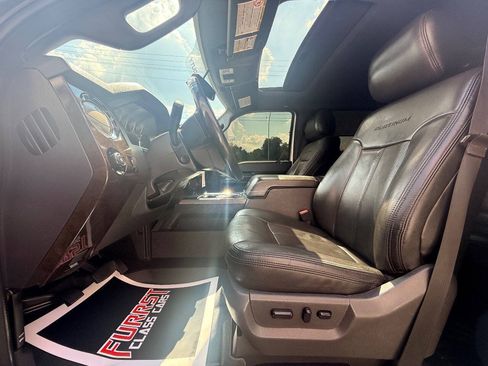 Used 2016 Ford F250 Platinum w/ FX4 Off-Road Package AWD/4WD image 22