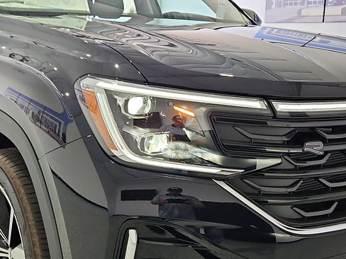 New 2026 Volkswagen Atlas SEL Premium R-Line AWD/4WD image 7