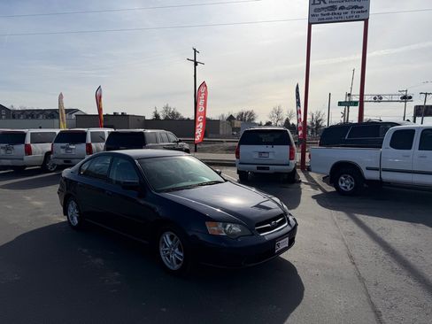Used 2005 Subaru Legacy 2.5i image 1