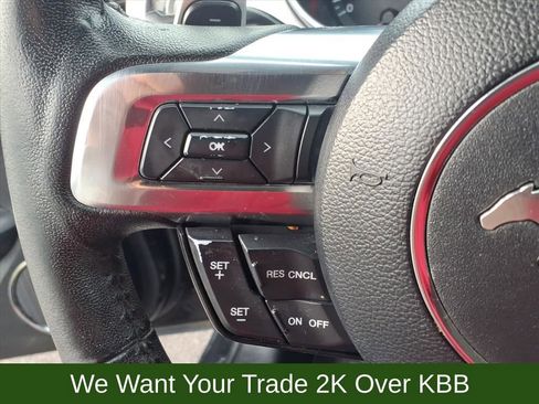 Used 2017 Ford Mustang Premium image 19