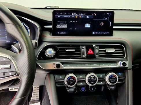 Used 2022 Genesis G70 3.3T w/ Sport Advanced Package RWD image 18