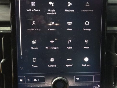 Used 2024 GMC Acadia Elevation image 2