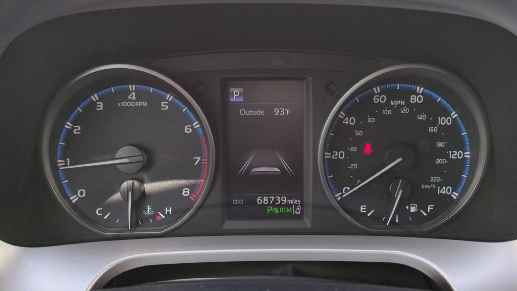 Used 2017 Toyota RAV4 XLE FWD image 22