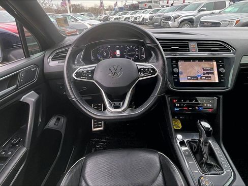 Used 2022 Volkswagen Tiguan SEL R-Line image 5