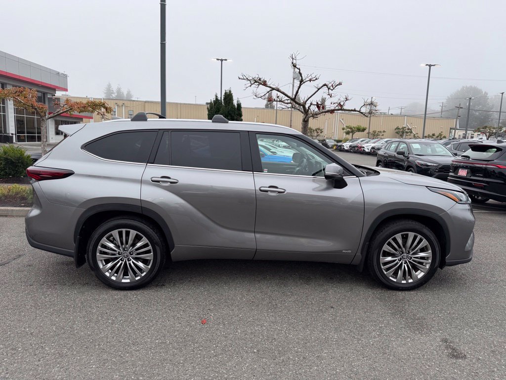 Certified 2026 Toyota Highlander Platinum AWD/4WD image 6