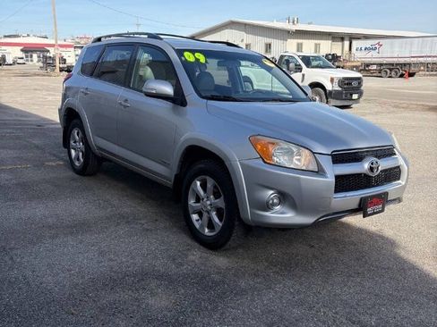 Used 2009 Toyota RAV4 Limited FWD image 2