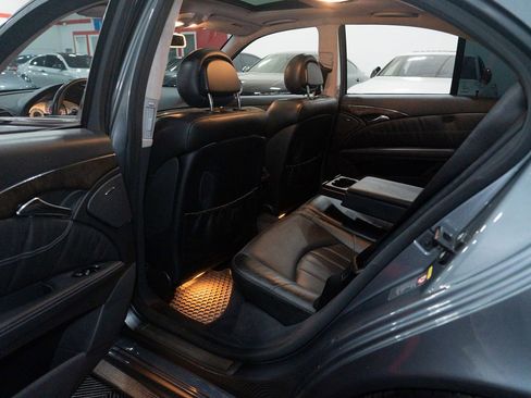 Used 2005 Mercedes-Benz E 55 AMG Sedan image 27