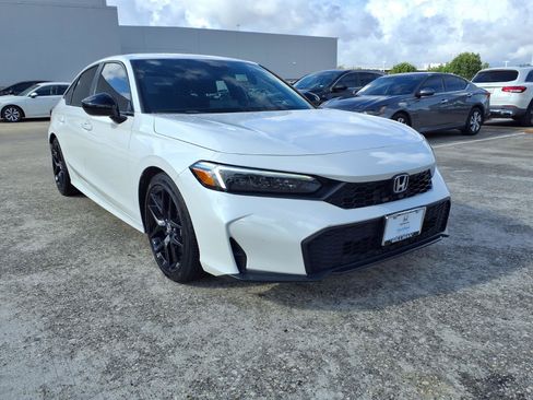 Certified 2025 Honda Civic Sport image 2